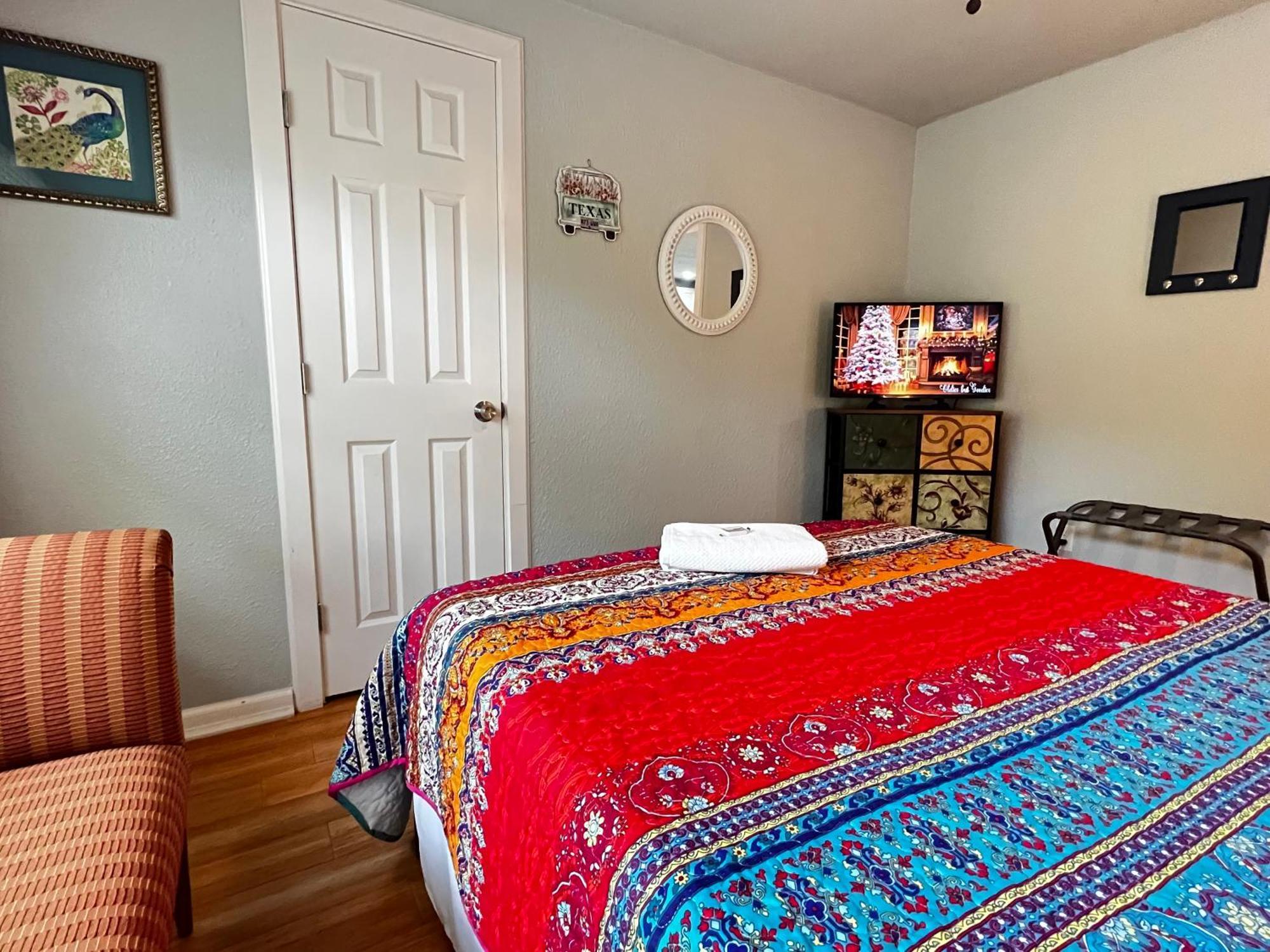 Boho Bliss- Cozy Private Room 2 Miles From Alamodome! San Antonio Eksteriør bilde