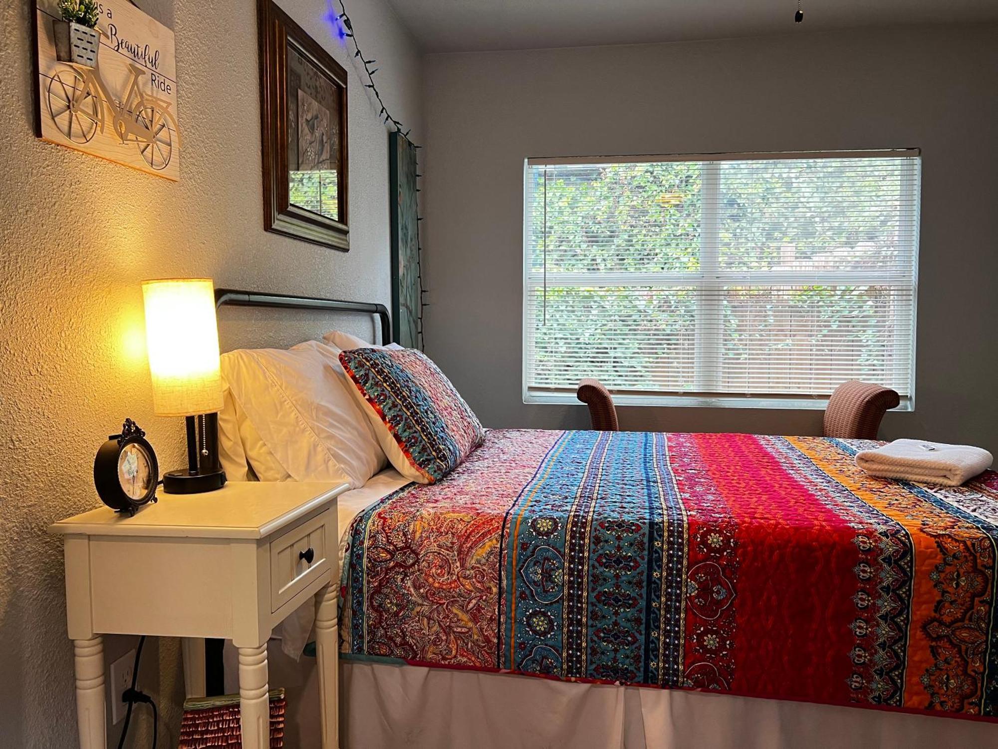 Boho Bliss- Cozy Private Room 2 Miles From Alamodome! San Antonio Eksteriør bilde